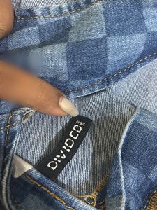 Chic Blue Checkered Crop Top