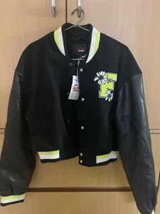 New With Tag Varsity Bonnet Wit Neon Stripe