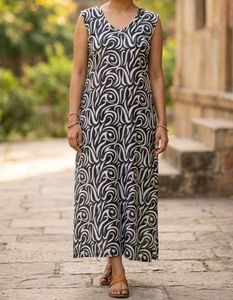 Monochrome Abstract Print Kurti
