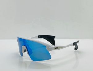 Oakley Polarised Lens Sunglasses