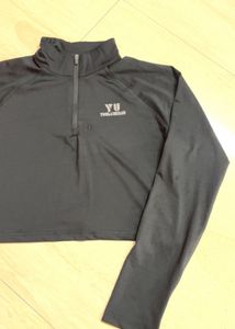 Black Cropped Long Sleeve Athletic Top