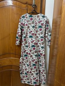 Svrnaa Floral Print Cotton Kurta