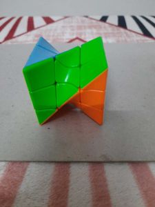 2 Cubes🔲⏹️
