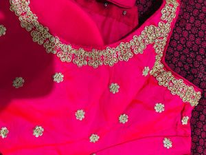 Vibrant Pink Embroidered Blouse🎀💞
