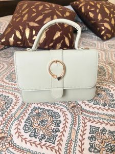 Chic Light Green Handbag
