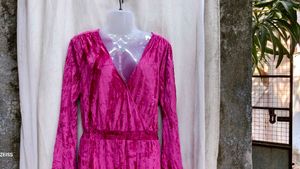 91812. Long pink jumper