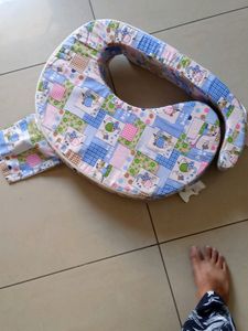 Nina Original Feeding Pillow