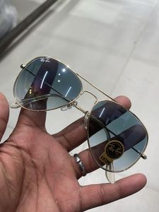Ray-Ban Aviator Sunglasses