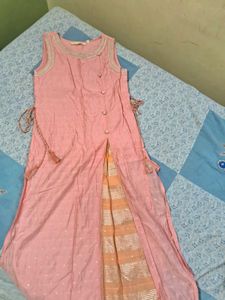 Pink Sleeveless Kurta with Striped Panel