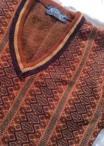 Vintage Patterned V-Neck Knit Sweater