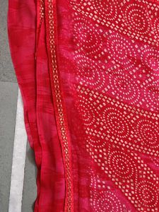 Red Bandhani Dupatta with saree