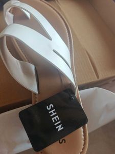 NEW Shein White Toe Ring FLATS