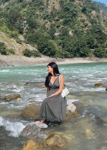 Elegant Grey Tulle Midi Dress