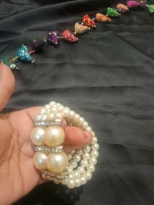 Pearl Bracelet and matching earrings
