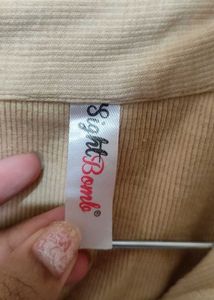 Sale🔥🔥🔥🔥🔥     Sleeveless Beige Polo Top