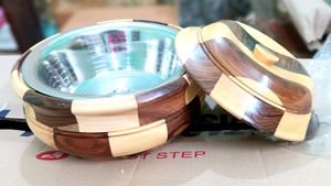 New Wood -Steel Casserole