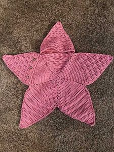 Cute crochet baby cocon