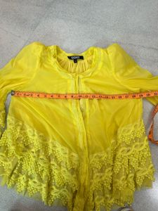 Chic Yellow Lace Trim blouse