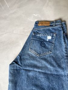 Distressed Wide Leg Jeans