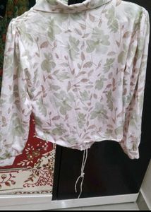 Chic Floral Print Ruched Front Shirt