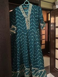 Elegant Teal Kurta with Intricate Design