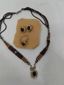 Vintage Beaded Jewelry Set