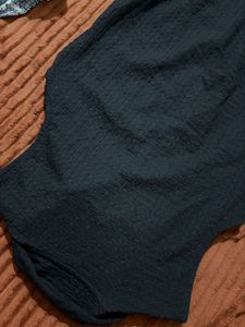 Black Sleeveless Collared Button-Up Top