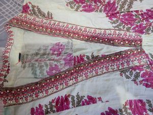 Beautiful Floral Print Kurta Set