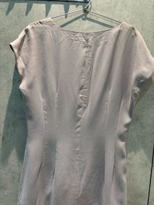 Elegant Grey Button-Down top💗