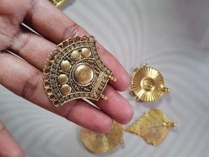 Jewellery Making Pendant/ Silk Thread