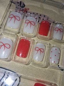 Press On Nails - 12 Pcs