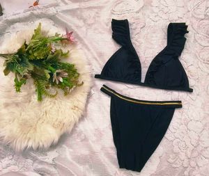 Chic Black Ruffled Bikini set