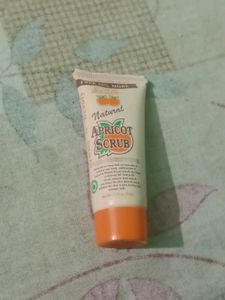 Natural Apricot Scrub