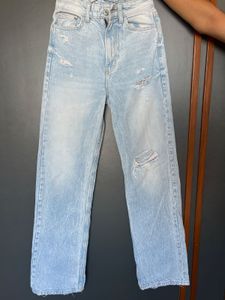 Light Wash Distressed Wide Leg Jeans
