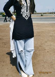 slash knee bootcut jeans