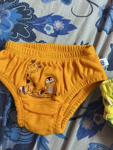 Boys Green Printed Underwear