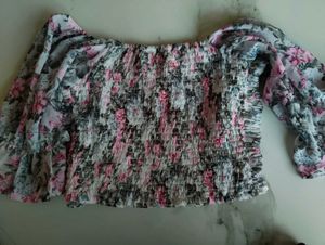 Floral Off-Shoulder Puff Sleeve Top