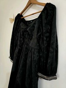 Chic Black Puff Sleeve Mini Dress(FIXED PRICE)