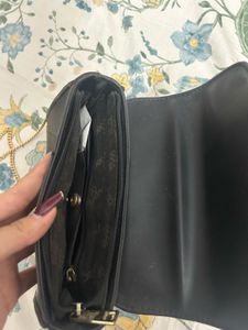 Chic Black Crossbody Bag