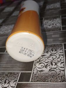 Pond's Sandal Radiance Talcum Powder