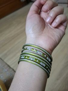 Green metal Bangles Set