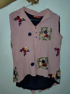 Embroidered Pink Sleeveless Kurta