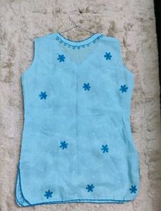 Blue Embroidered Sleeveless Kurta