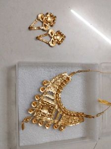 Red &amp; Gold Necklace Set