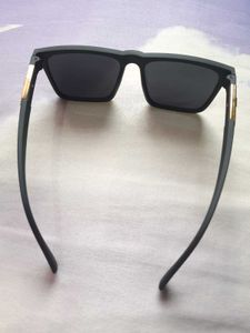 Gucci unisex Sunglasses