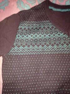 Men's V-Neck Patterned Sweater