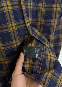 Men's Plaid Button-Down Shirt