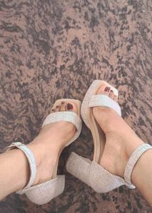 Chic Strappy Block Heels