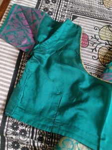 New Beautiful Saree With FullyStitched Blouse