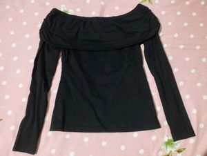Off-Shoulder Black Long Sleeve Top